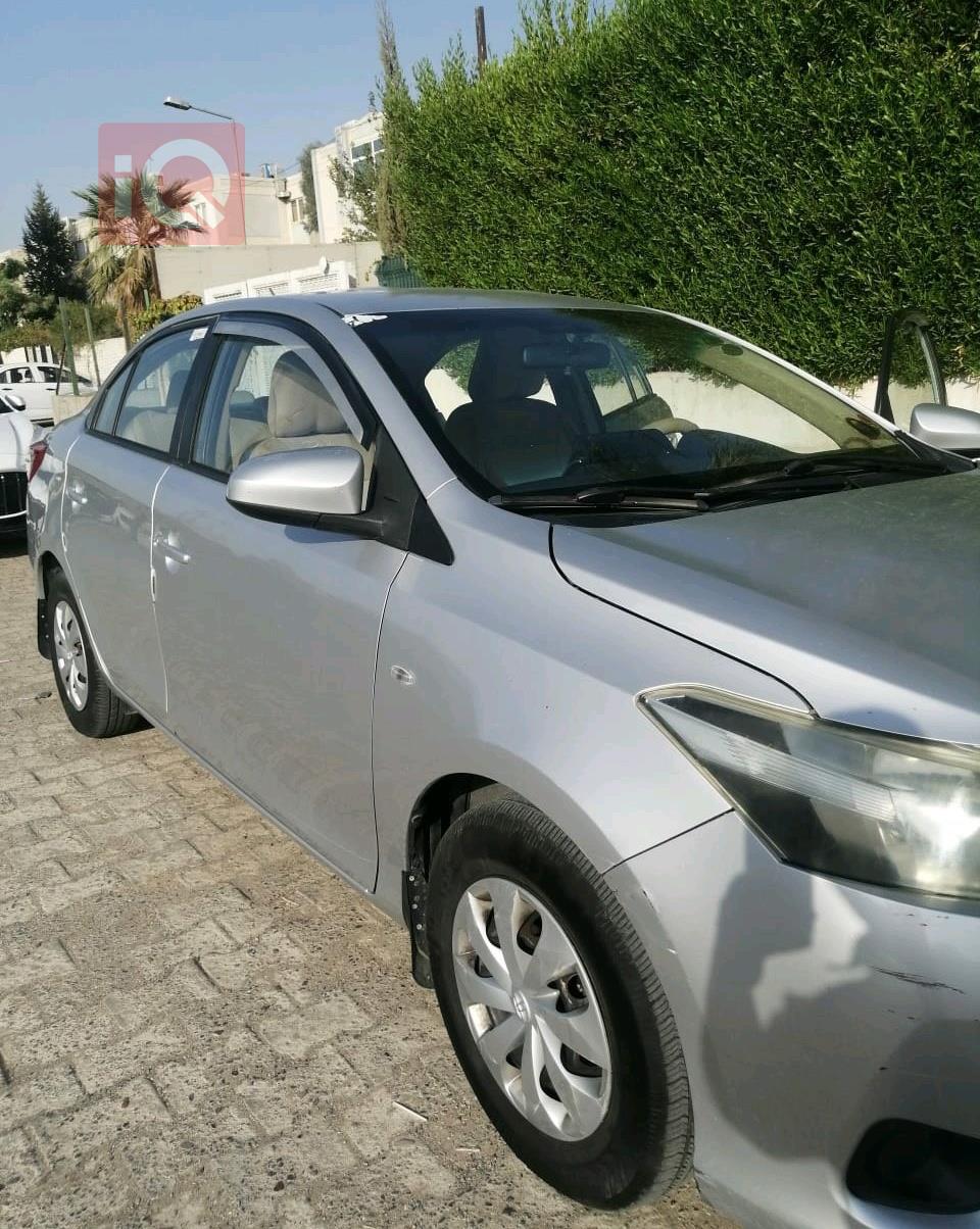 تويوتا يارس
